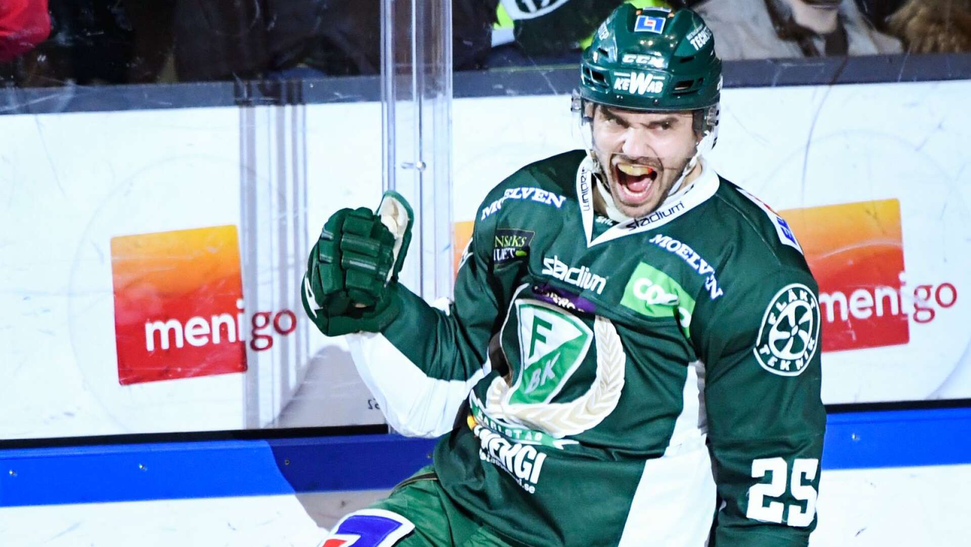 Martin Johansson är tillbaka i spel i lördagsmatchen borta mot Brynäs.