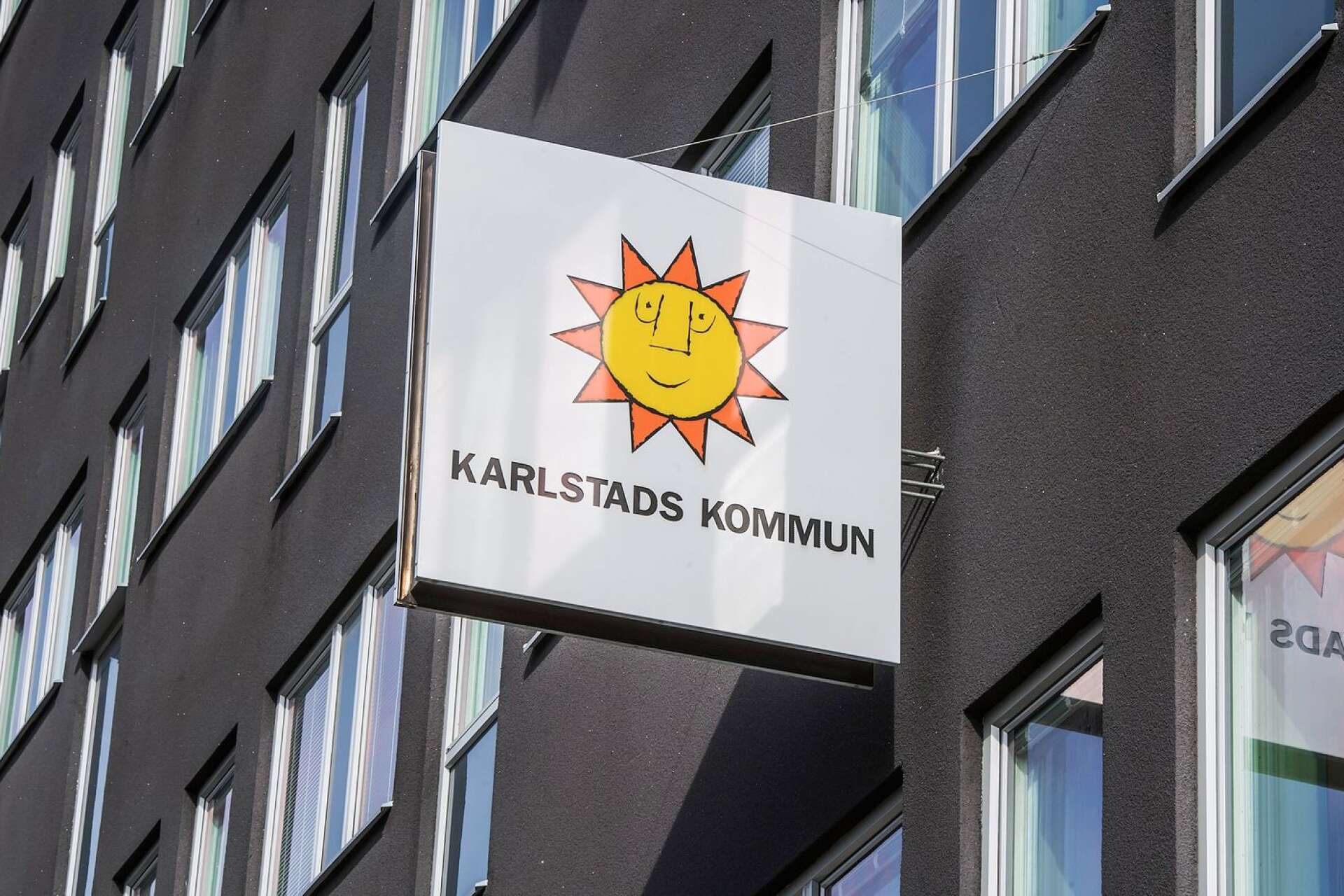 Karlstads kommun kämpar med stora underskott i förskolan, grundskolan och fritidshemmen.