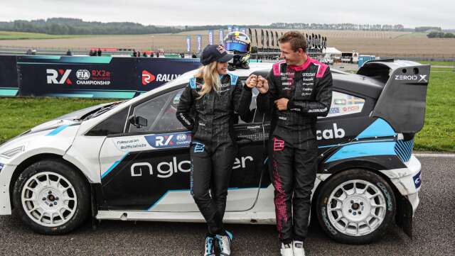 Mikaela Åhlin-Kottulinsky och Nils Andersson ska slåss om första platsen i RX2e i helgen.