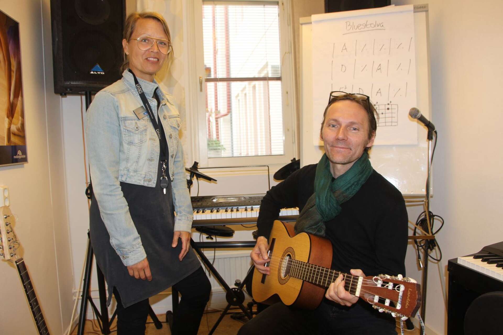 Anna van der Tol och Staffan Berlin är arrangörer för Världsmusikfestivalen.