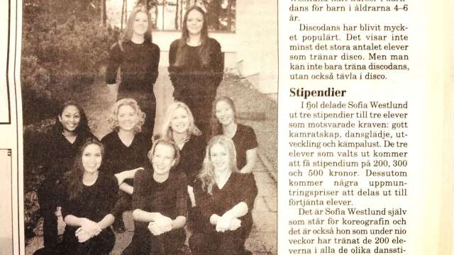 Sofias showdansare 1998: Veronica Svensson, Louise Larsson, Sofia Westlund, Therese Nilsson, Lisa Jacobsson, Maria Edman, Carolina Blomgren, Caroline Nylander och Malin Träff.