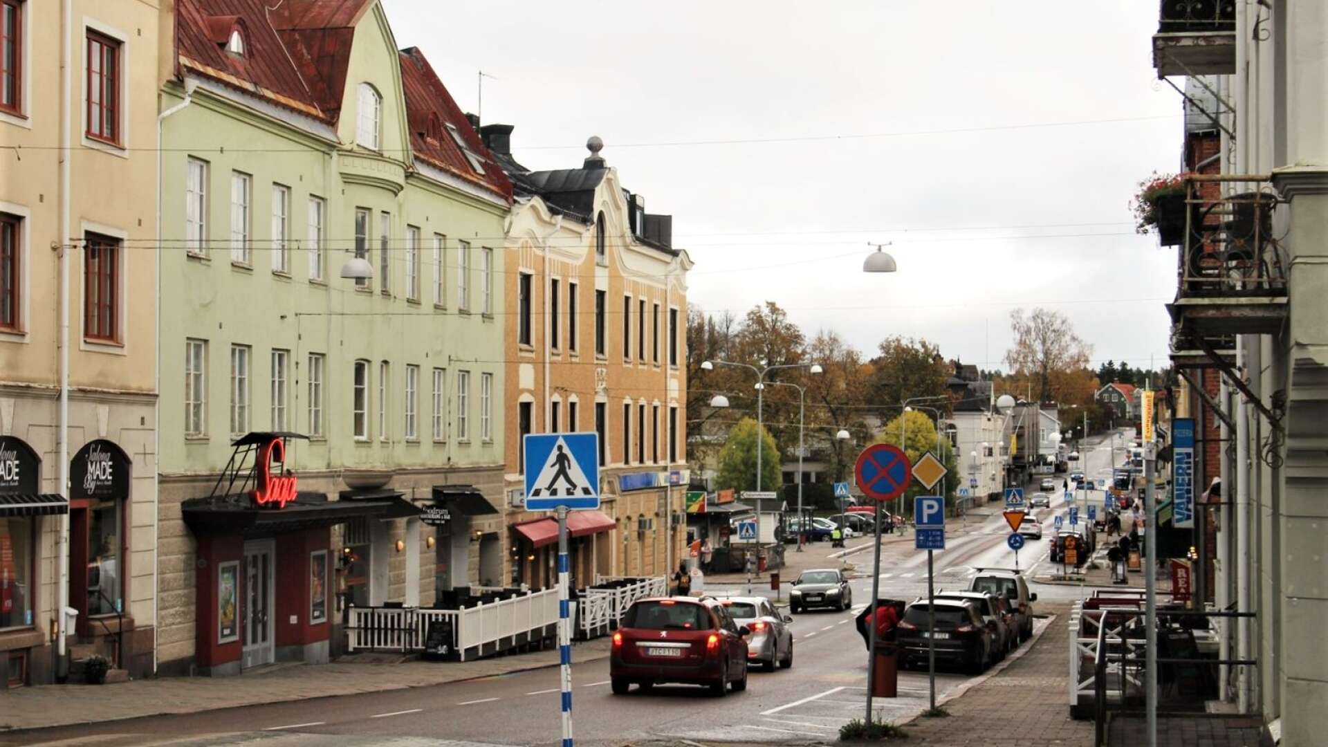 Åmåls kommun har fallit i rankinglistan över vilka svenska kommuner som är bäst för unga att bo i, enligt Länsförsäkringar Fastighetsförmedling.