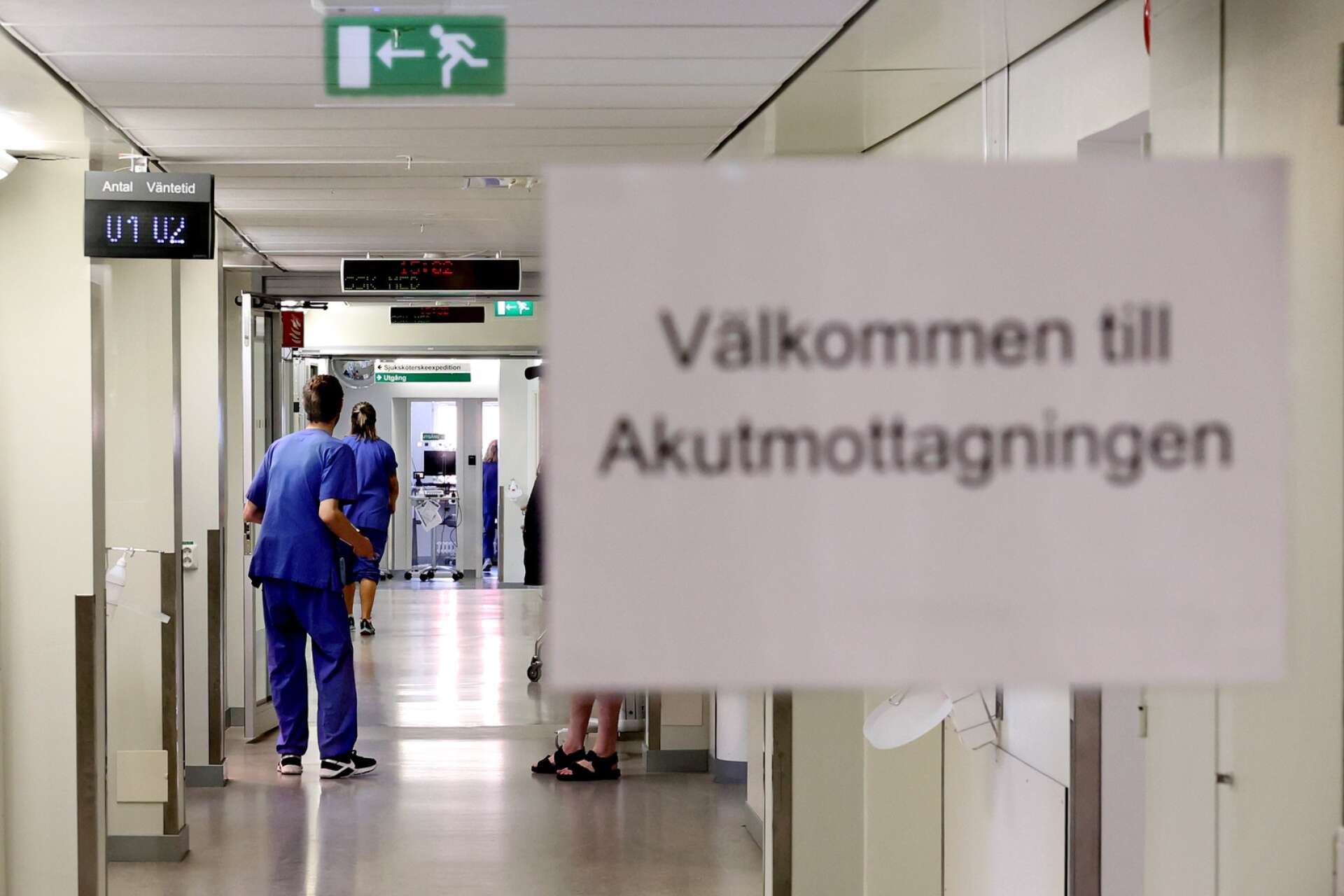 En utredning om förutsättningarna om vårdsamarbete mellan Lidköpings kommun och Västra Götalandsregionen ska påbörjas, menar politikerna i kommunen – oavsett signaler om att en akutmottagning inte skulle ingå i konceptet eller inte.