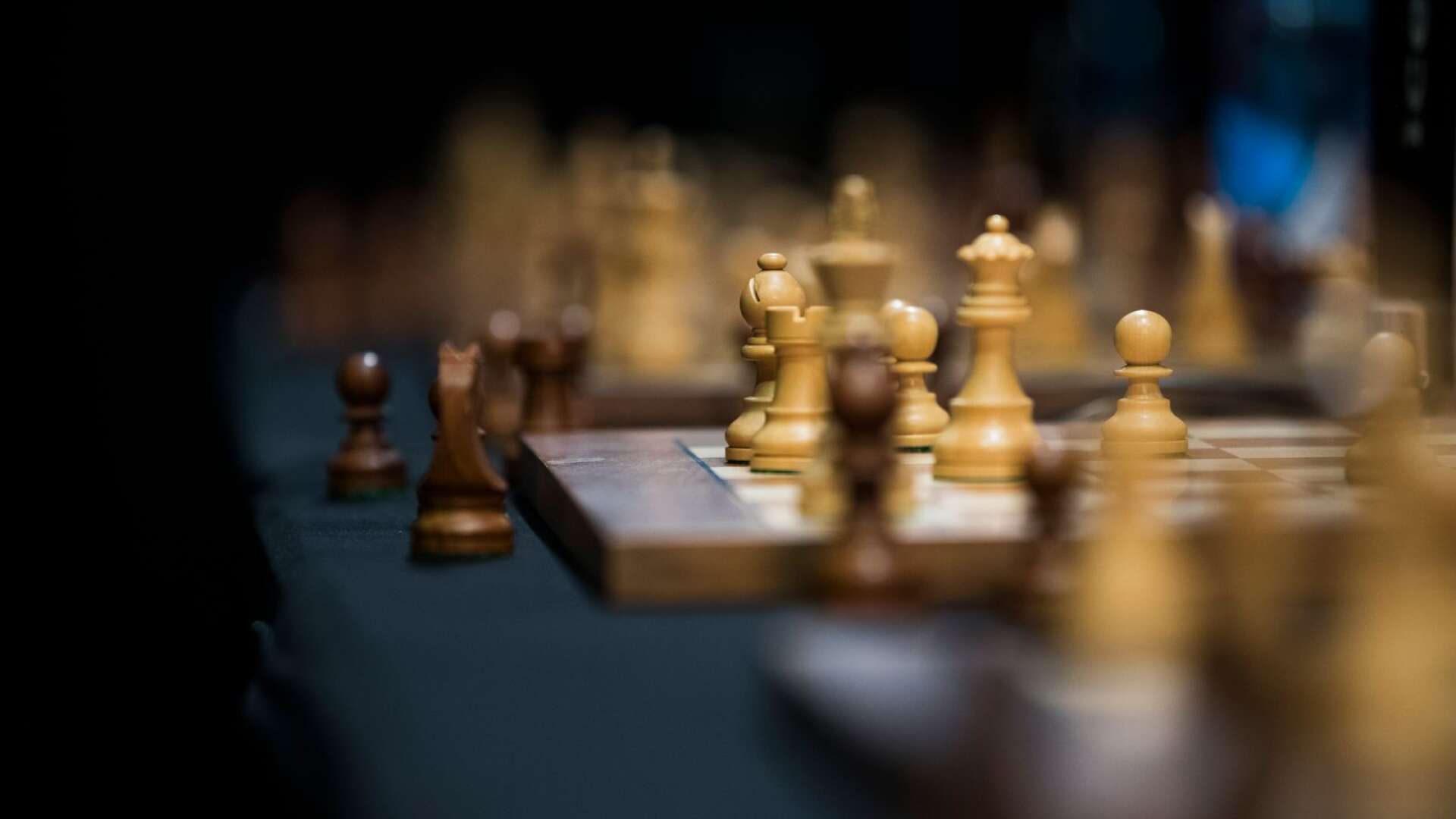 Bo Hedlund önskar åter kunna spela schack på torget i Karlstad.