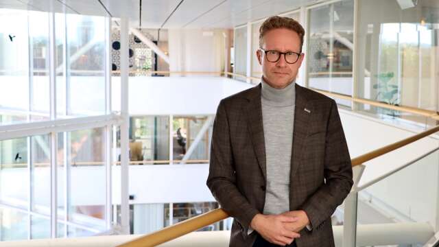 Sedan en månad tillbaka är den musikintresserade värmlänningen, Magnus Schedin, ny vård- och omsorgschef i Skövde kommun. Ett område han har lång erfarenhet inom.