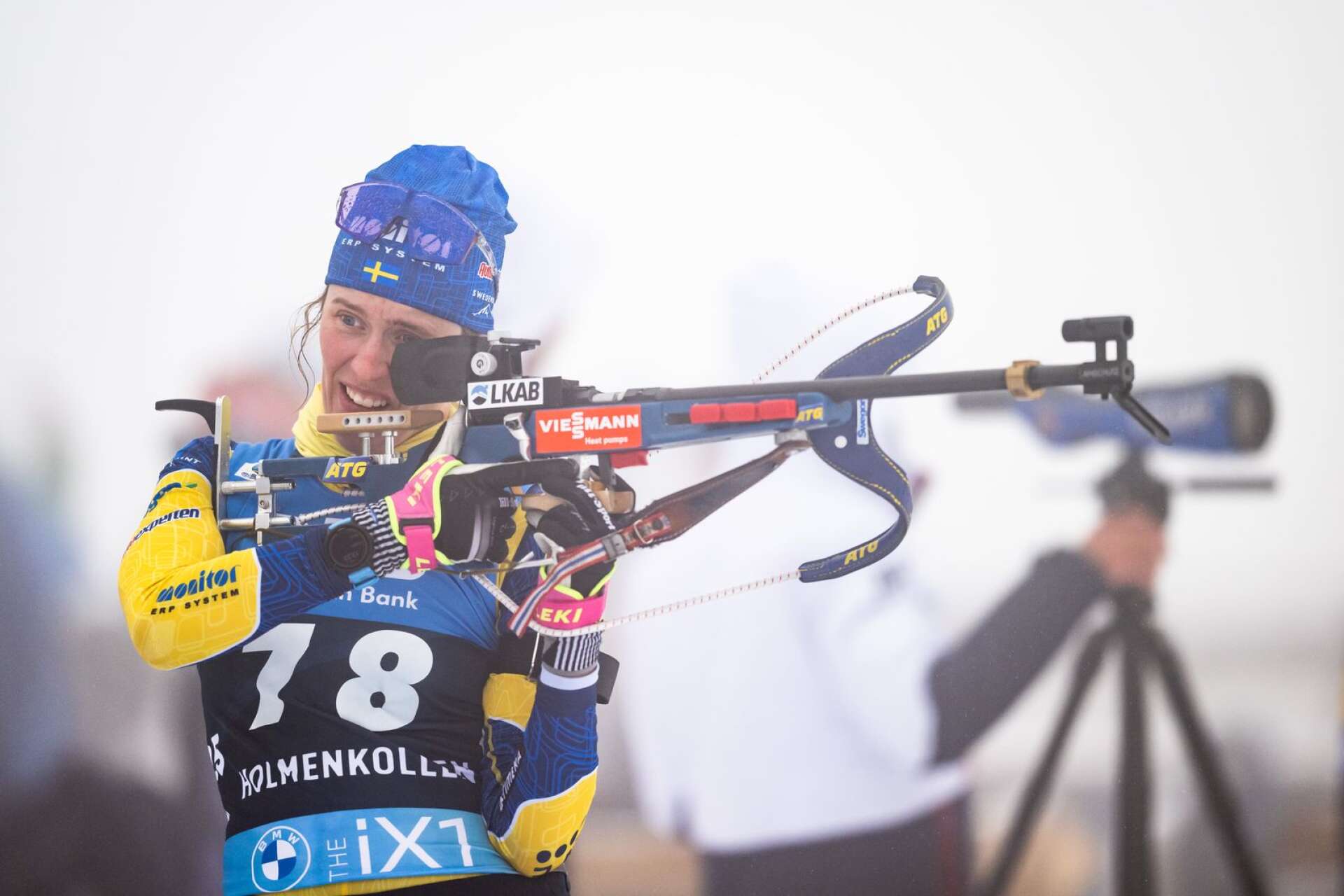 Det blir ingen sprint i dag fredag i Holmenkollen för Elvira Öberg och de andra.