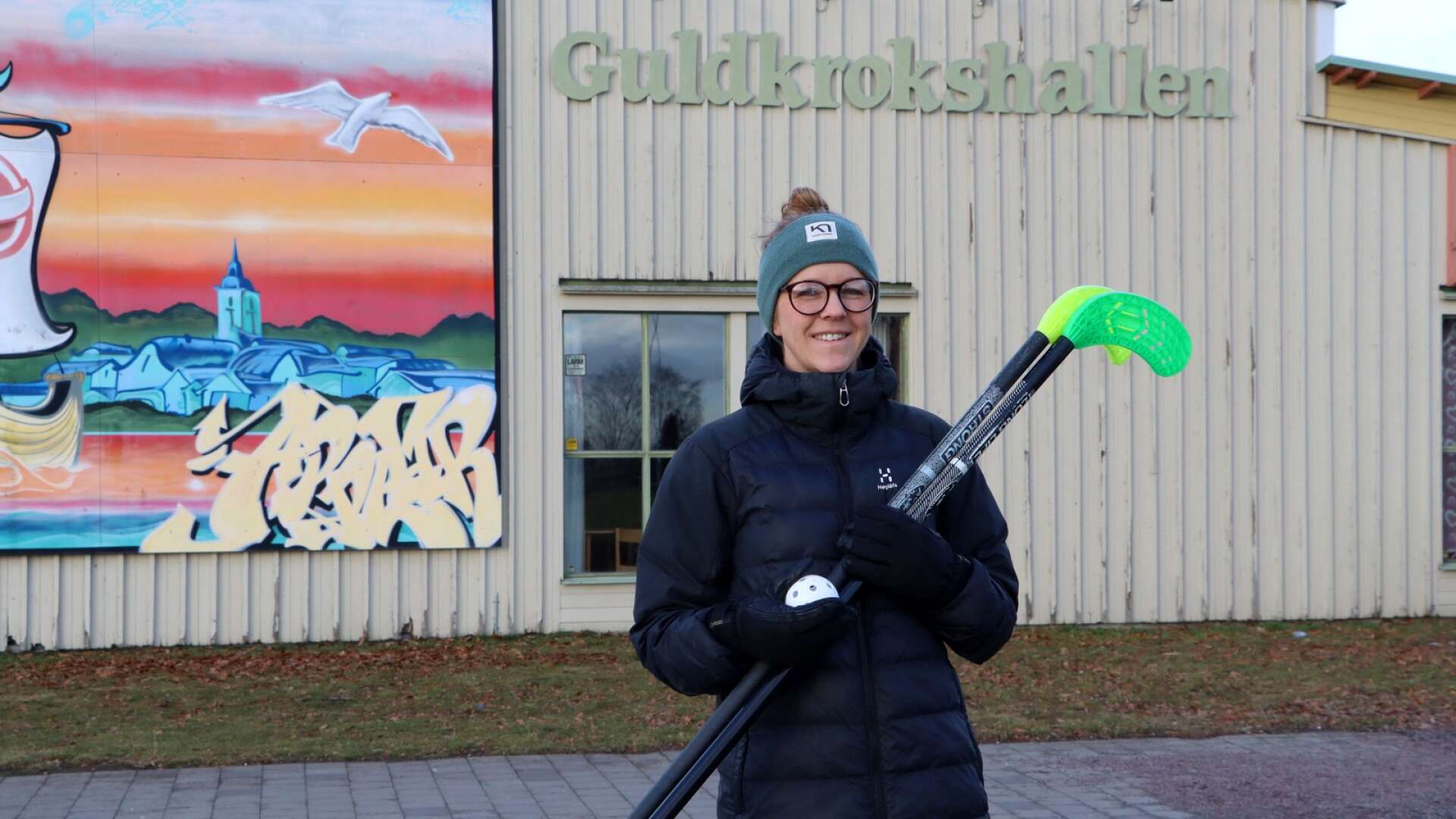 I Guldkrokshallen blir det bland annat innebandy under sportlovet, berättar Hanna Nordlöf, fritidsutvecklare i Hjo kommun. 