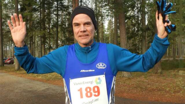 Per Carlsson vann säsongens tredje Vinterspring över 15 kilometer.
