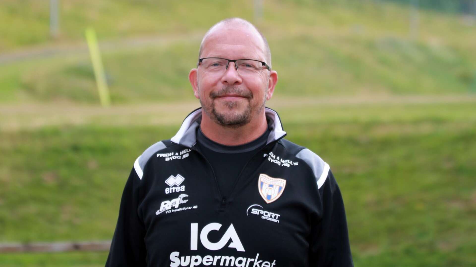 Markus Hultfeldt fortsätter som tränare för Bengtsfors damlag säsongen ut, men blir även assisterande tränare i Säffle SK.