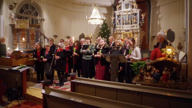 Långseruds kyrkokör under ledning av Catharina Algesten kunde liksom publiken vara nöjda med årets Trettondedagskonsert.