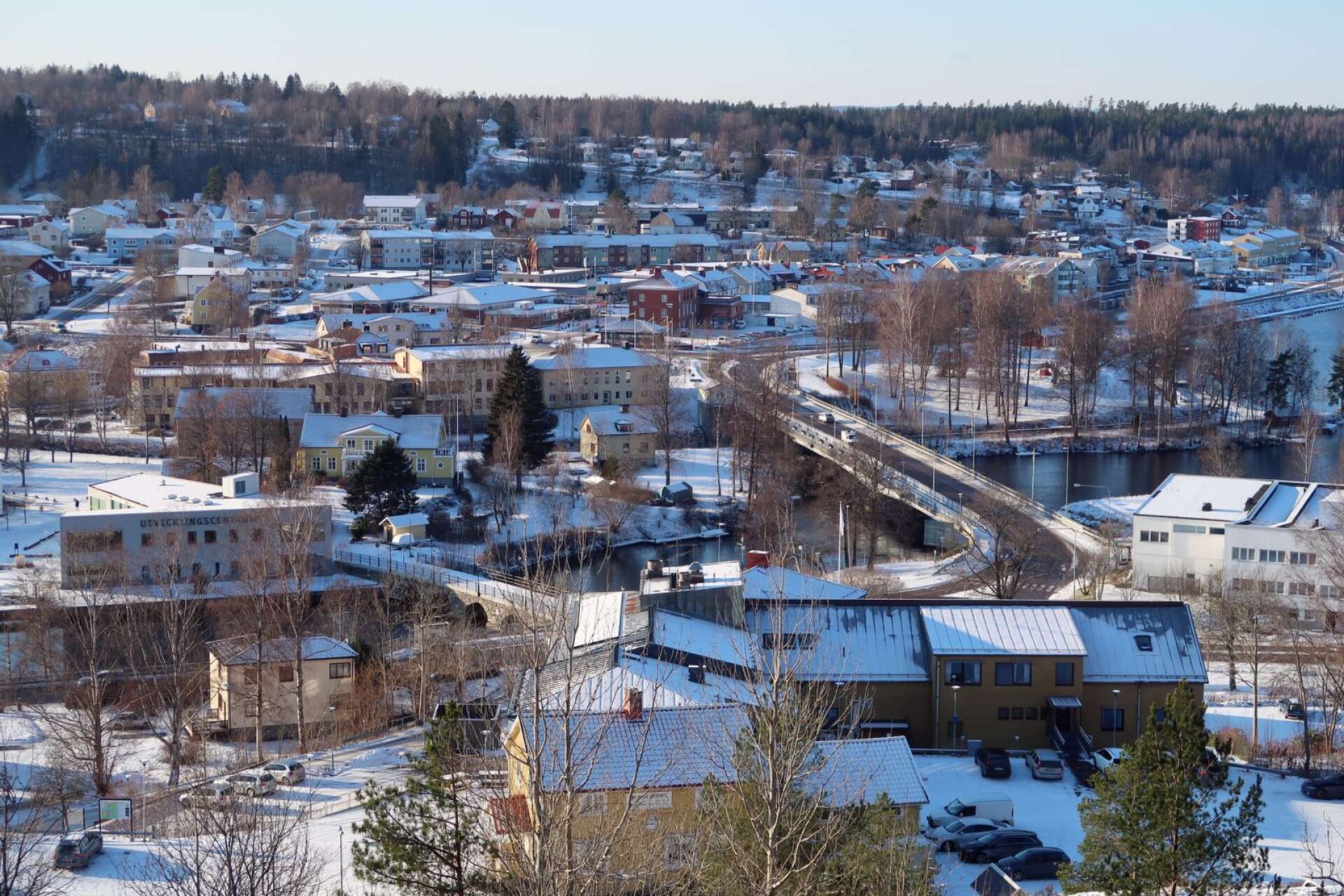 Nya bostäder, mer handel och större utrymme för skola och vårdcentral står i fokus i den detaljplan som Bengtsfors kommun beslutat anta. 