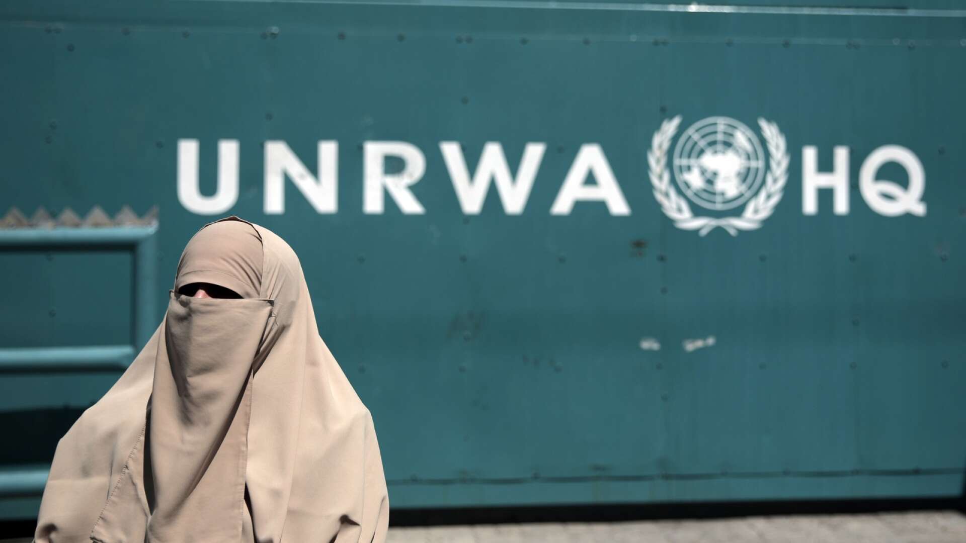 Utanför UNRWA:s högkvarter i Gaza.