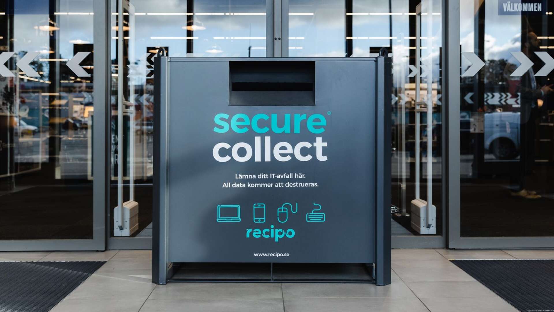 Elgiganten har infört Secure Collect-lådor för att samla in kasserad hemelektronik, berättar debattören.