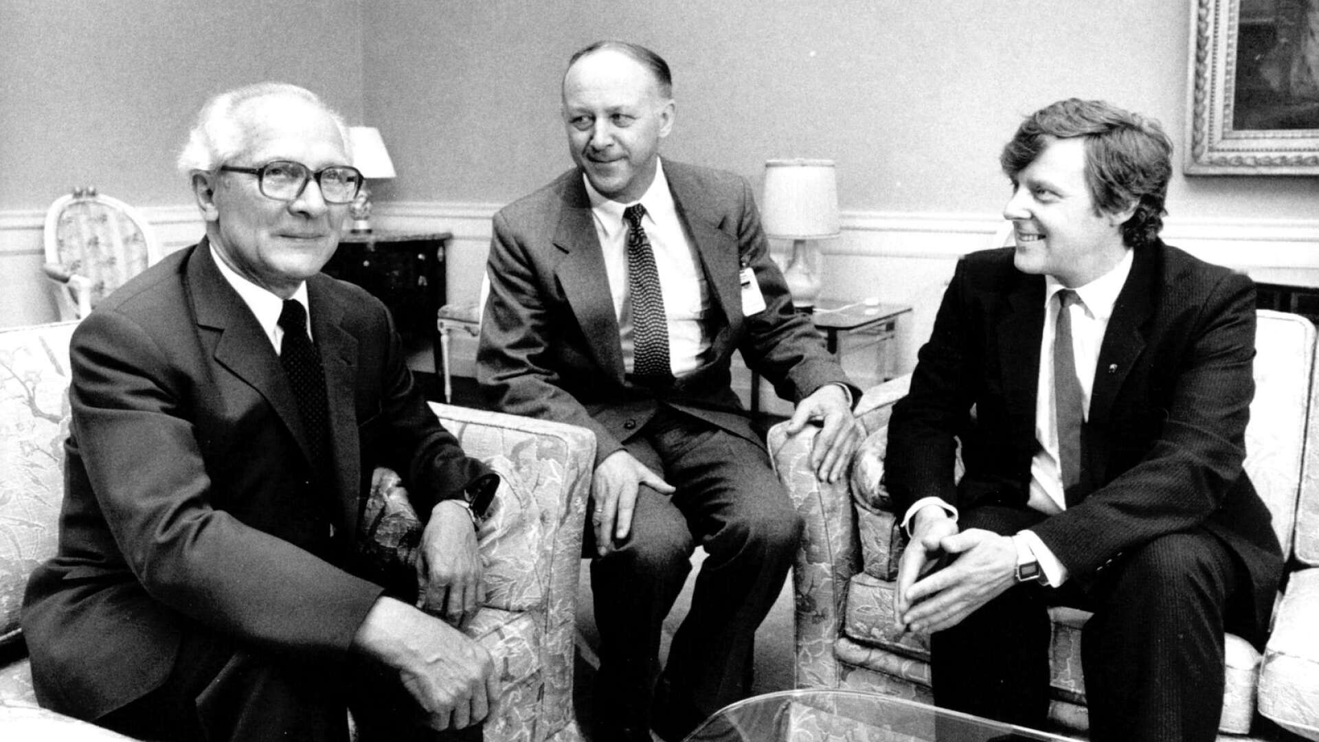 Nära band. DDR-ledaren Erich Honecker möter VPK:s partisekreterare Kenneth Kvist 1986.