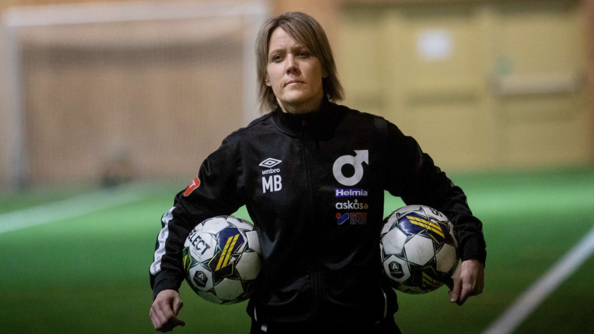 Maria Busk Madland är den enda kvinnliga tränaren i herrallsvenskan. 