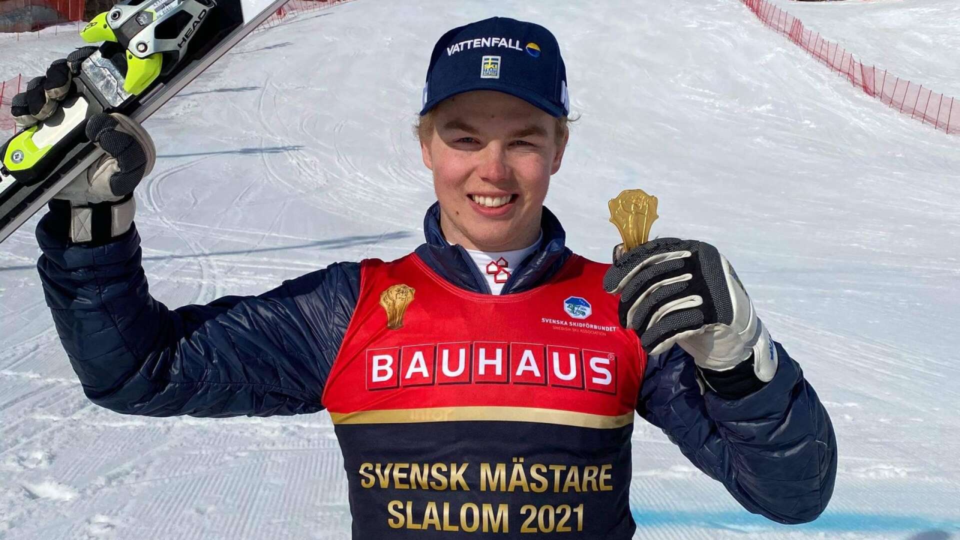 Adam Hoftstedt från Karlstads SLK är Sveriges snabbast man i slalom.