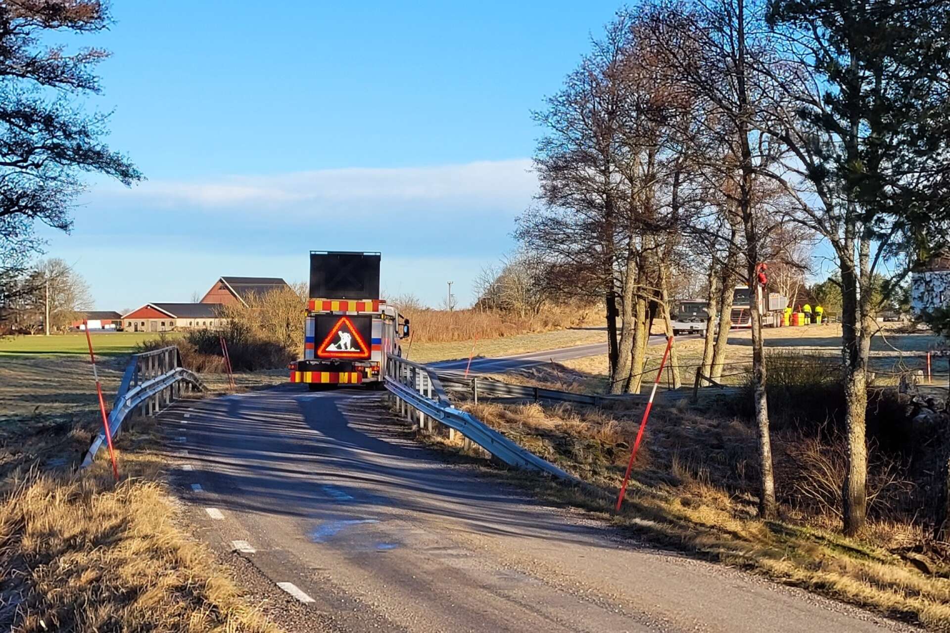 Vägen i Särestad mellan riksväg 44 och Tunvägen är tillfälligt avstängd.