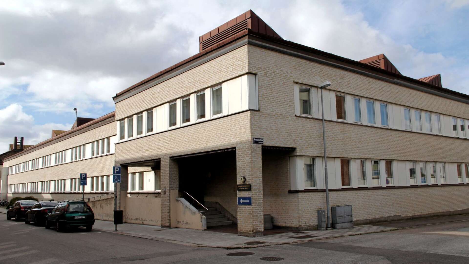Domen i Vänersborgs tingsrätt, mot en man i 40-årsåldern från Åmåls kommun, har överklagats av åklagarsidan.