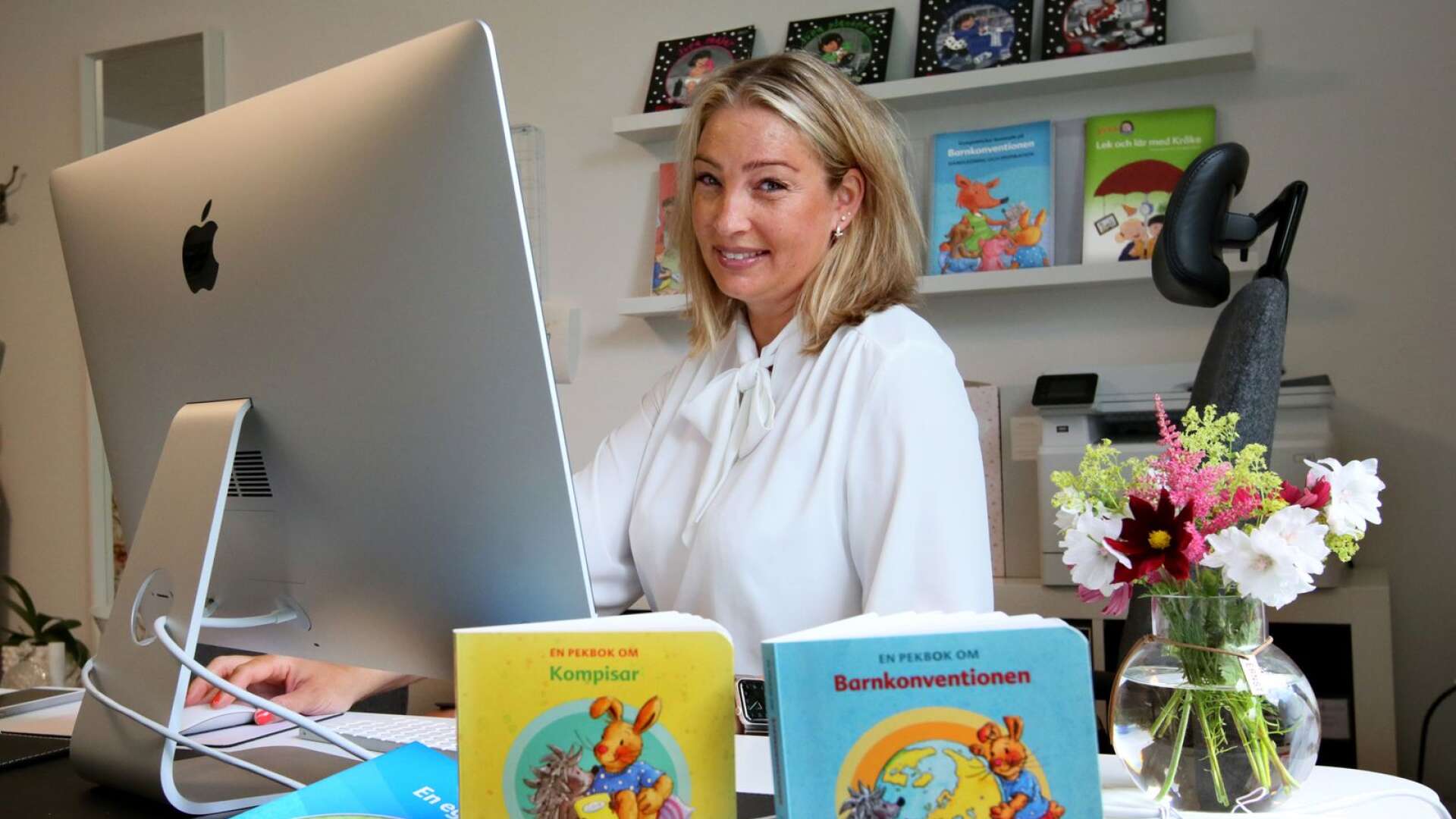 Linda Palm, barnboksförfattaren från Lidköping, släpper ytterligare två böcker i den populära kompisserien. 