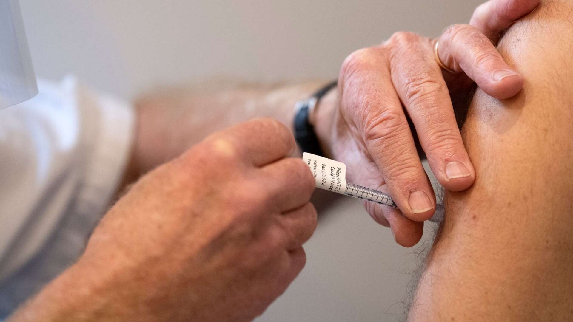 På tisdagen inledde Region Värmland vaccinationen mot säsongsinfluensa.

