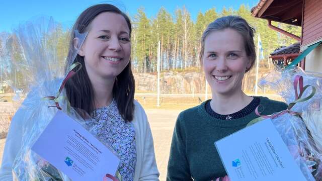Munkfors gymnastikförening prisas om årets första vardagshjältar i Munkfors-Ransäter. Sara Lindquist och Helena Ekblom tog emot priset.