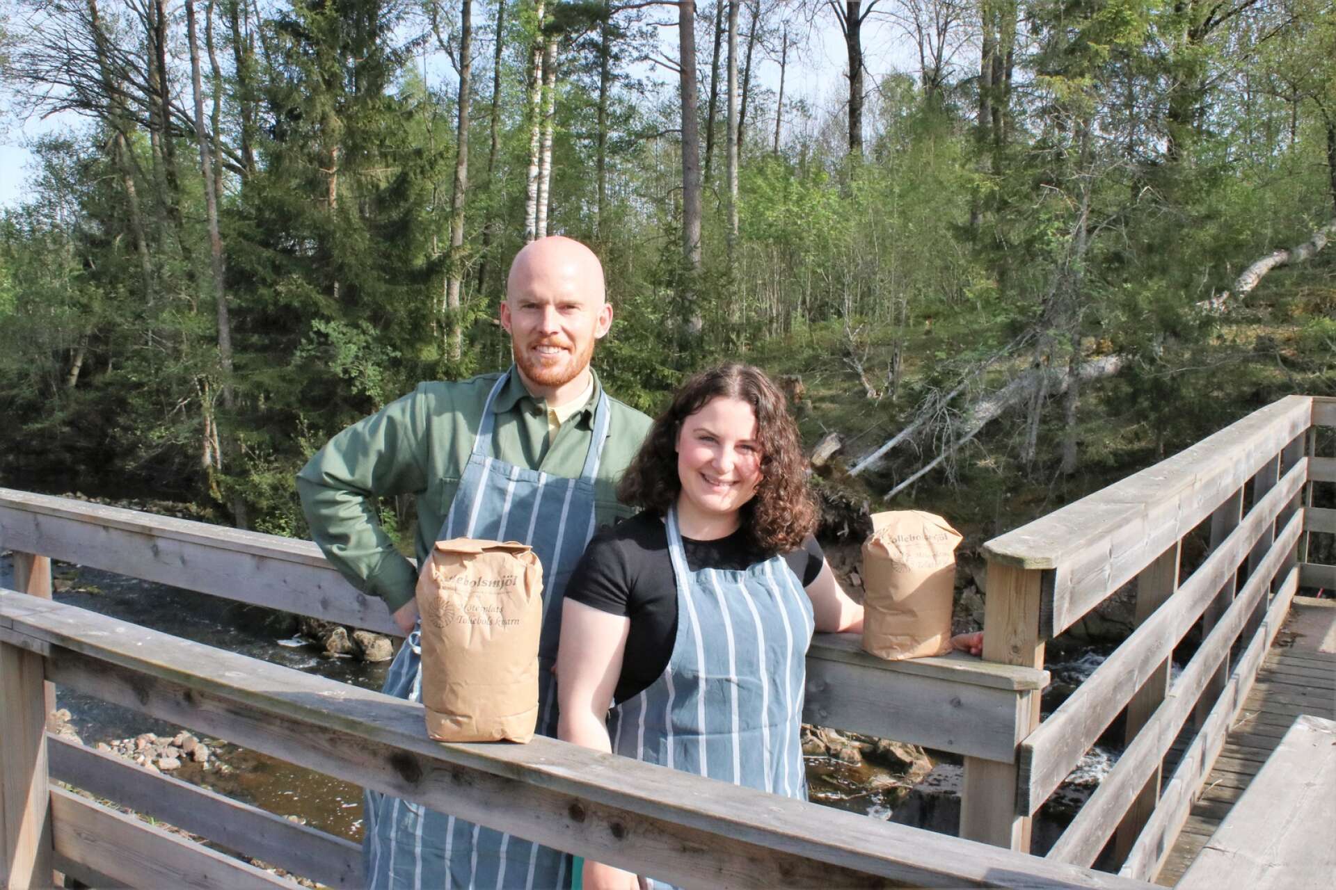 Viktor Johansson och Annelie Svensson har utvecklat menyn på Tollebols kvarnkafé.
