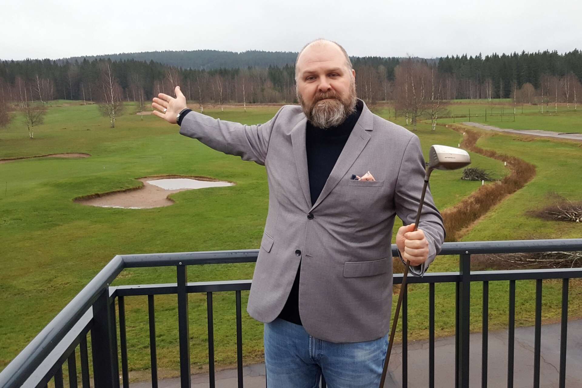 Tommy Bang vill göra Kristinehamns golfklubb till den ledande anläggningen i östra Värmland. Redan nu har han visionen för att ta klubben dit.