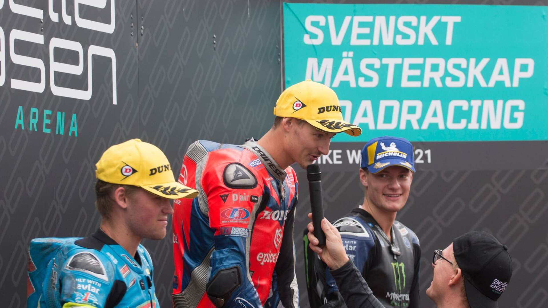 Pallen i söndagens SM-race i superbike på Gelleråsen – Philip Johansson, Jesper Pellijeff och Joel Marklund.