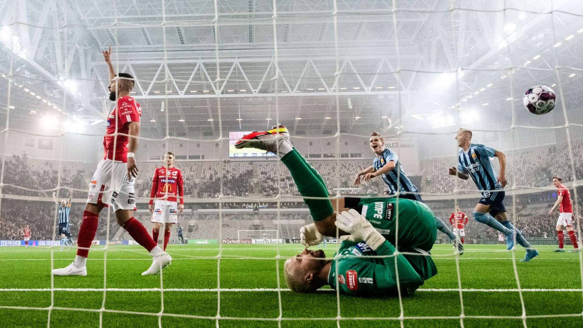 Djurgårdens 2–0-mål tycker Johan Bertilsson var typiskt för matchen. Efter en stolpträff gick bollen Djurgårdens väg. Vid Degerfors fyra träffar i målramen gick bollen däremot inte Degerfors väg.