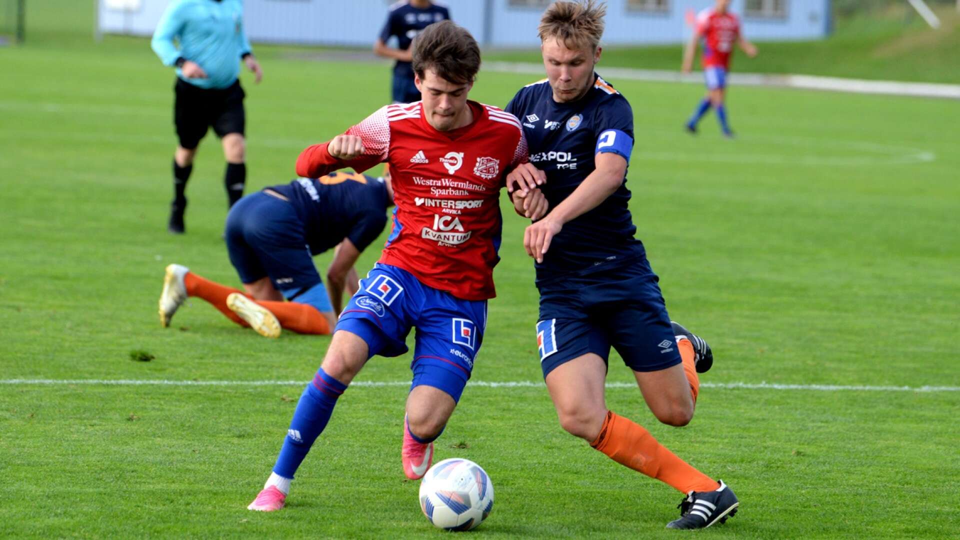 Filip Åström gjorde ett av Arvikas tre mål mot Rottneros.