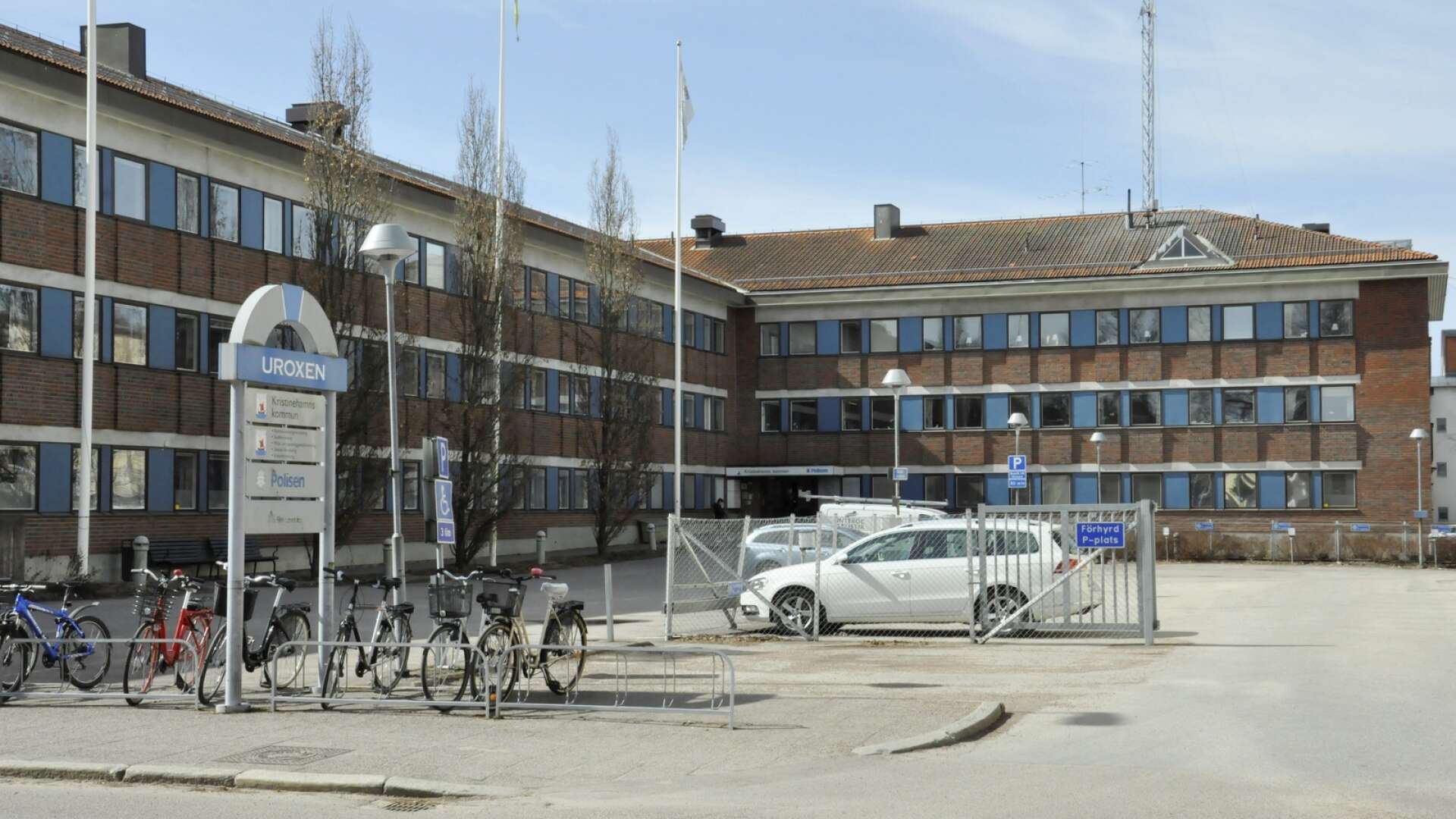 Den 21-årige mannen misstänks ha hållits fången i sin lägenhet i Kristinehamn.