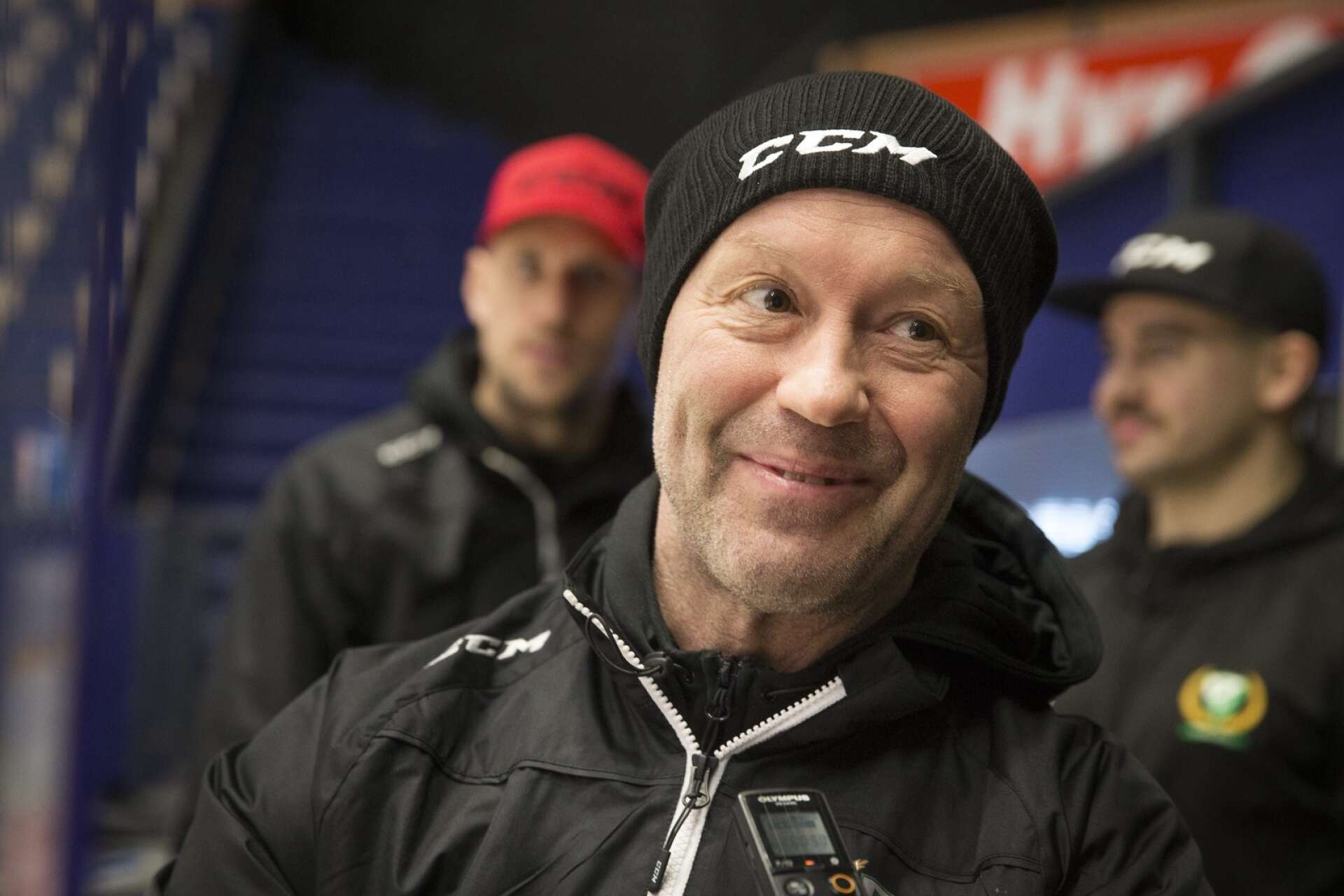 Jonas Asplund är Hanna Karlssons tränare.
