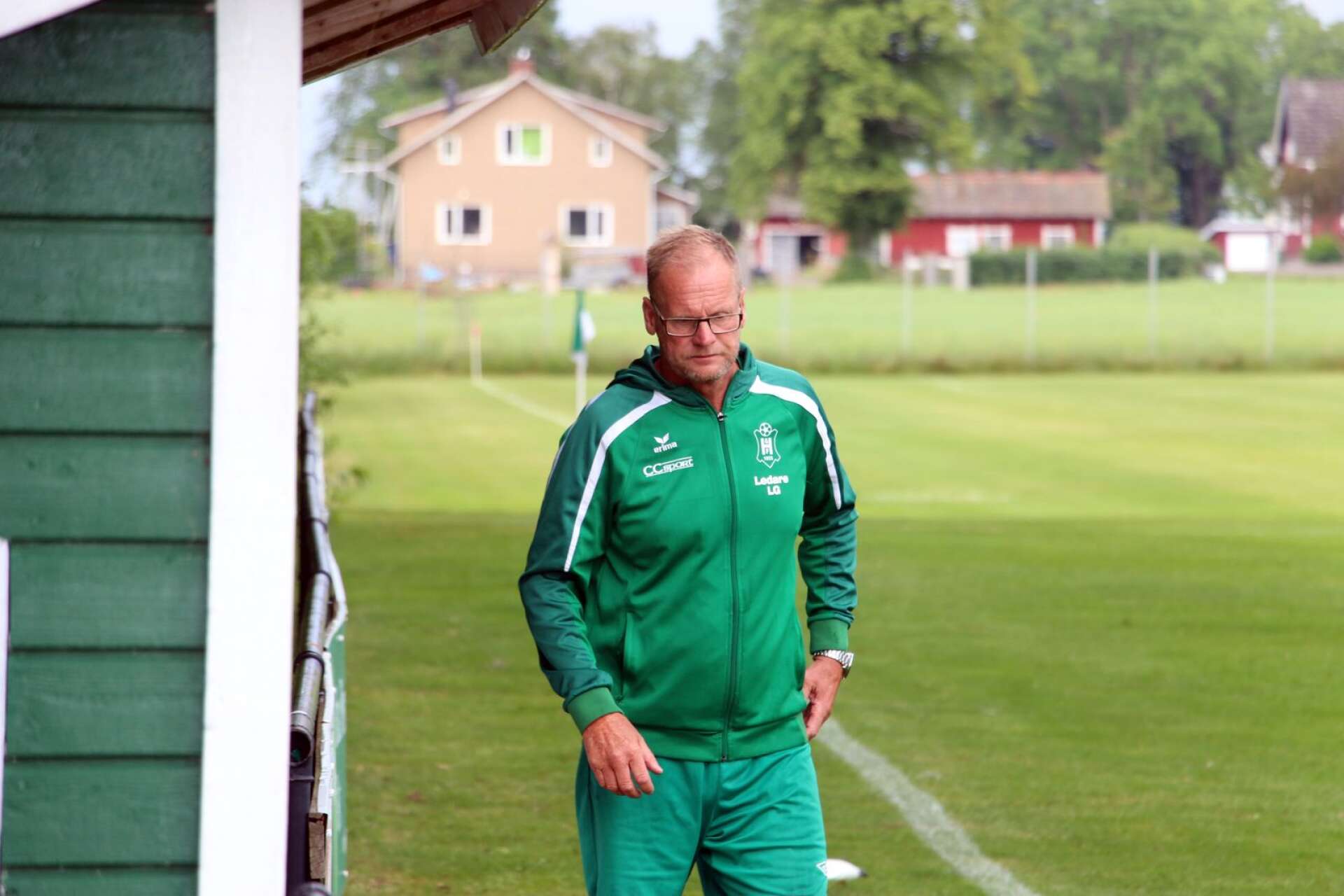 Högsäters Lennart Göransson hoppar av med sex omgångar kvar.