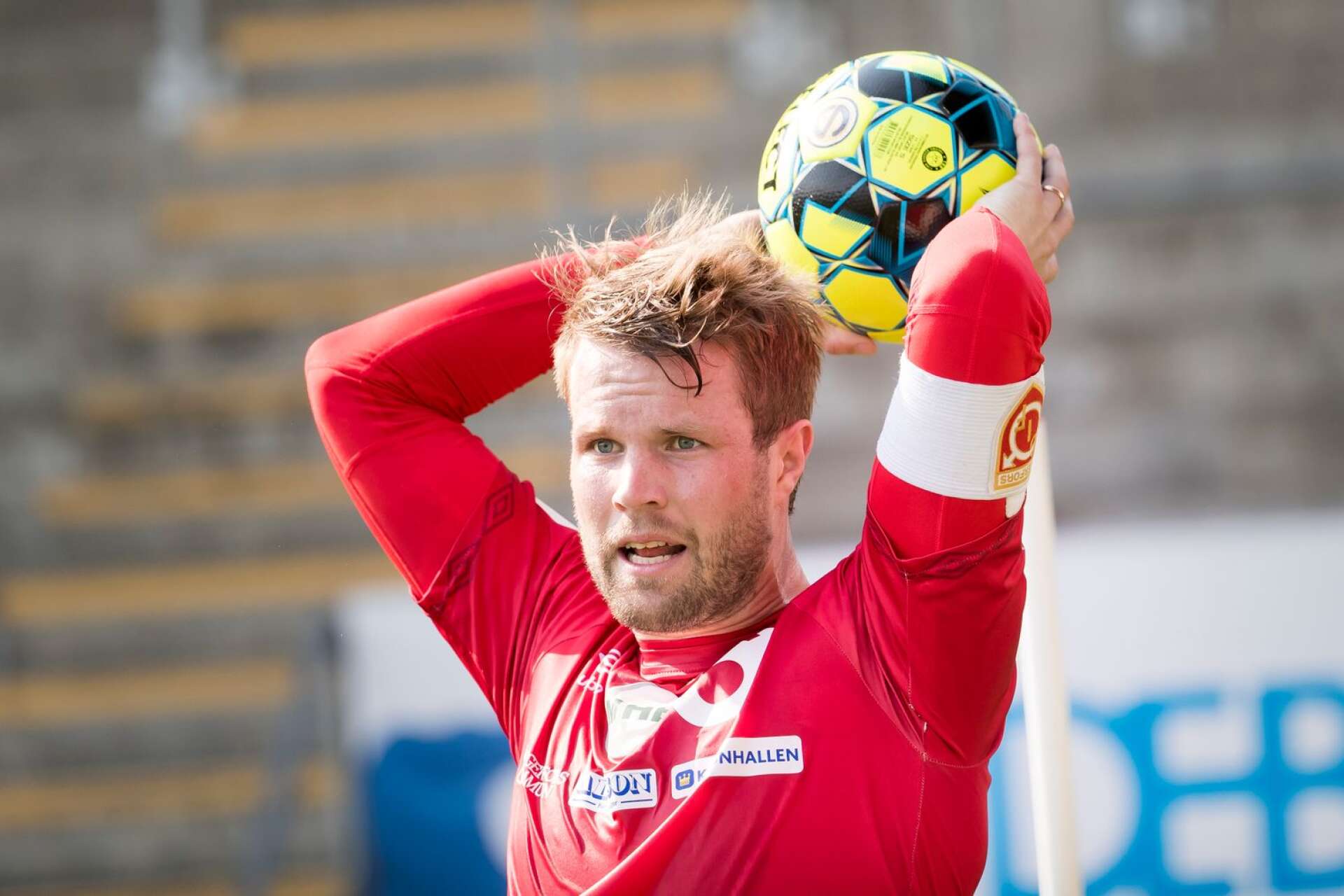 Christoffer Wiktorsson väntas ta beslut om sin fotbollsframtid till helgen.