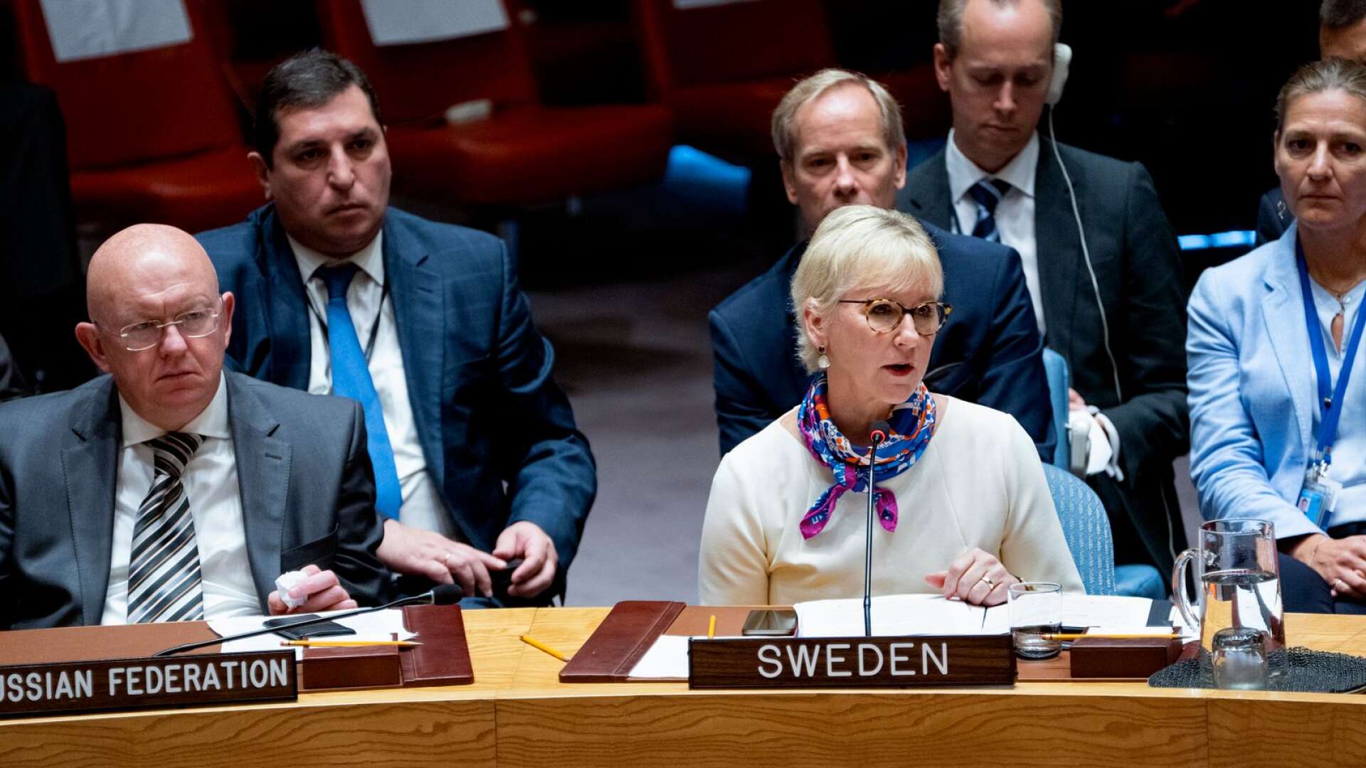 Under de två senaste åren har Sverige som medlem i FN:s säkerhetsråd åter visat att ett litet land kan göra avtryck, skriver Annelie Börjesson med flera. (På bilden utrikesminister Margot Wallström i säkerhetsrådet.)
