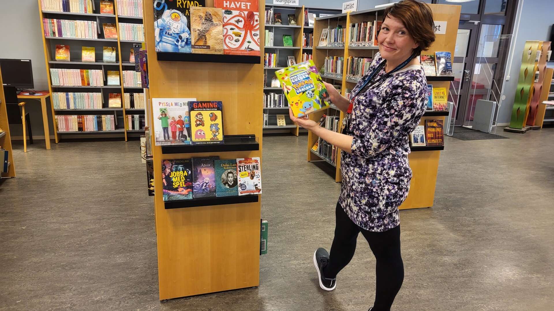 Barn- och ungdomsbibliotekarien Josefine Berg Julén tipsar den här veckan om boken Den stora guiden till Pokémonvärlden.