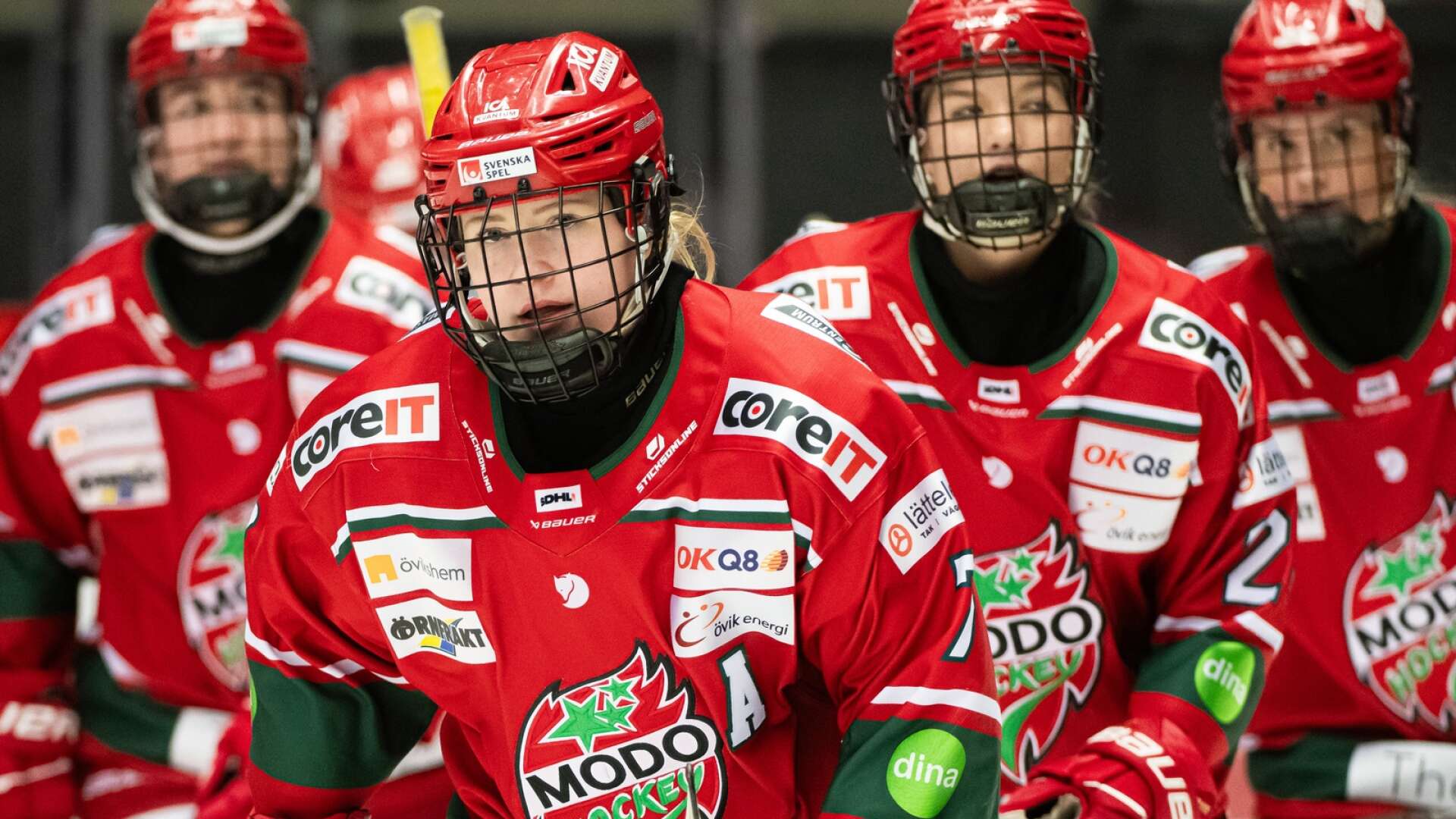 Lina Ljungblom har nu utsetts till både Årets forward och årets MVP i SDHL.