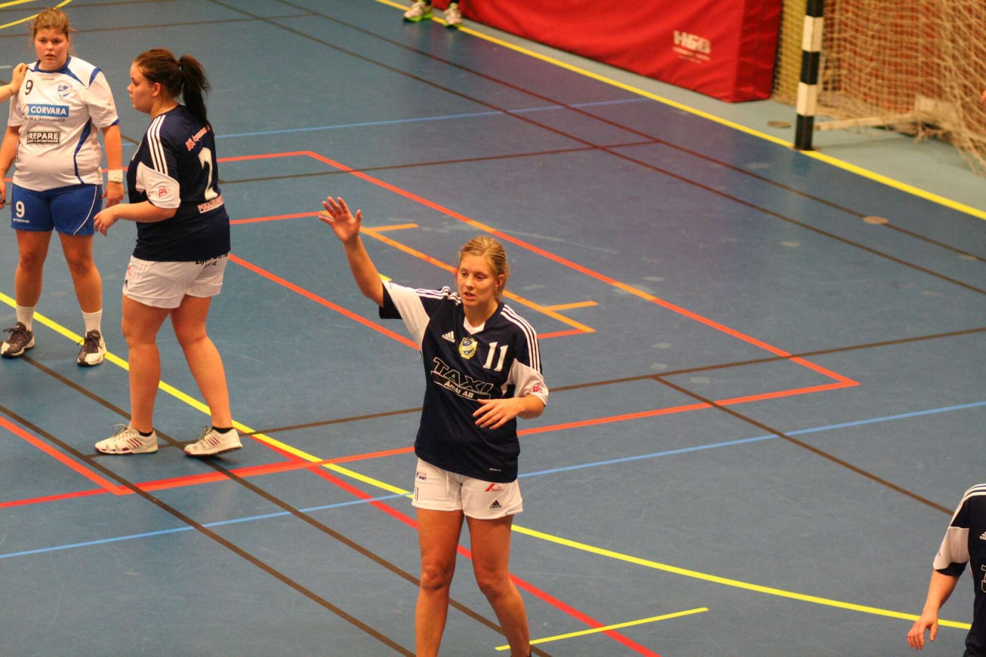 Emma Moberg under tiden som spelare. Bilden är från en seriematch 2013 mellan IFK Åmål och Hammarö B.