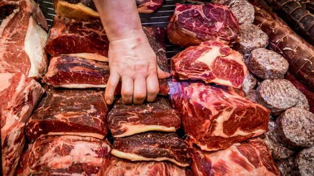 Stora mängder kött har stulits från matbutiker i Karlskoga i veckan. Genrebild.
