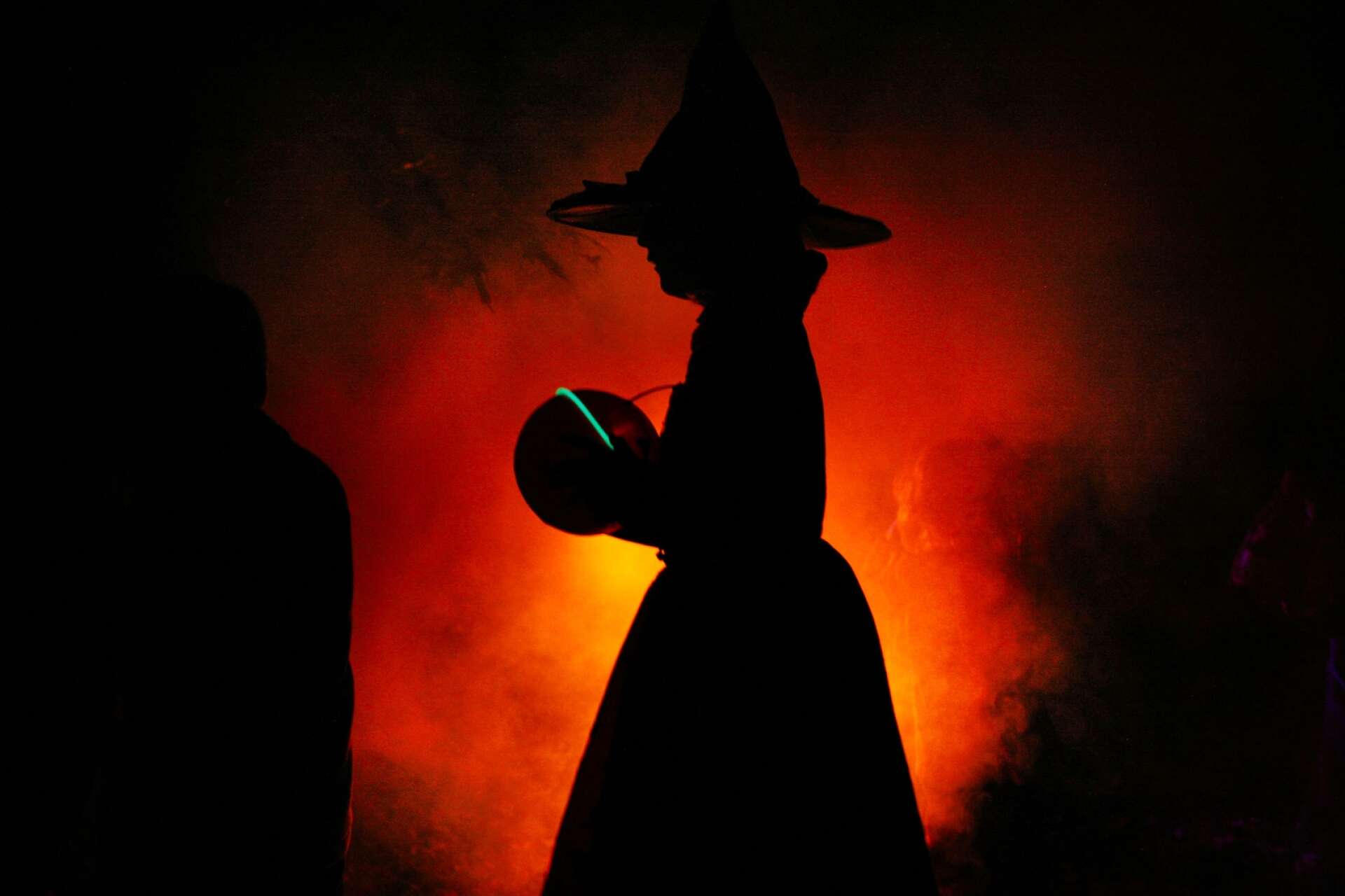 ”Halloween är en cocktail av religion, kommers och kulturhistoria, precis som alla andra högtider.”