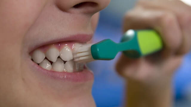Tandkräm räknas till kosmetiska produkter där titandioxid fortfarande är tillåtet. Arkivbild.
