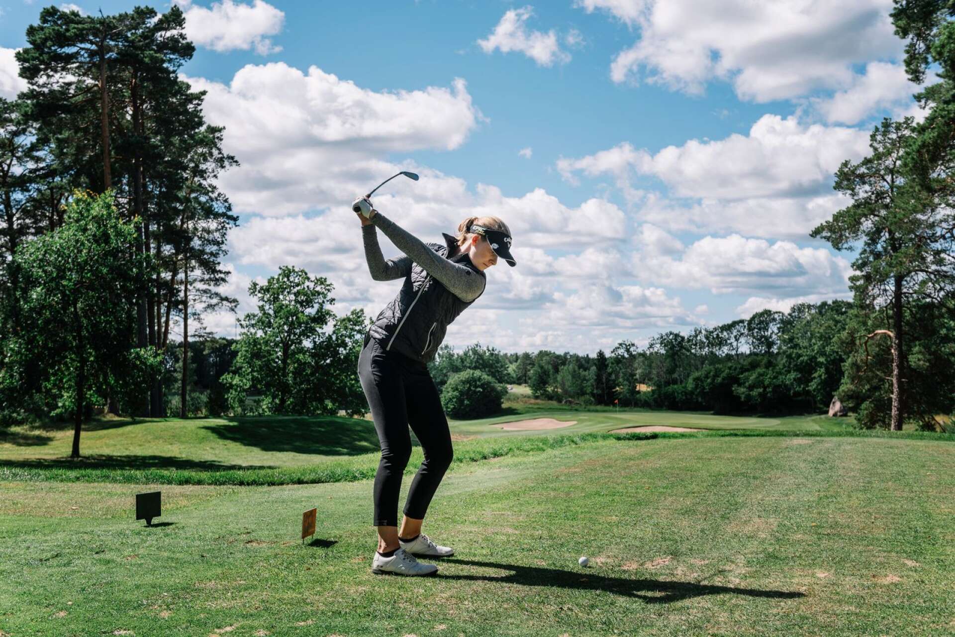 Värmländska golfstjärnan Jenny Haglund har i sommar spelat Nordic Golf Tour. Här på GolfUppsala Open på Söderby golfbana. Arkivbild.