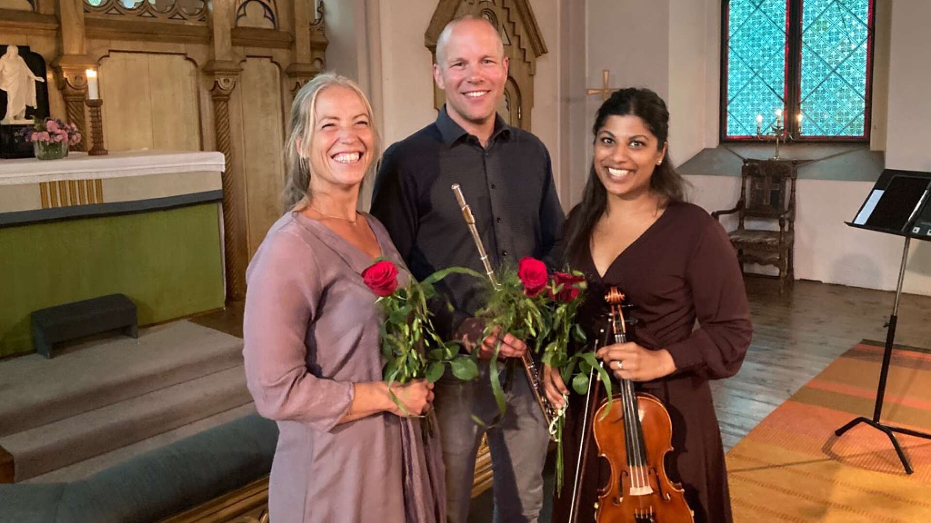 Hanna Carlsson, Mathias Kihlberg och Ida Danielsson är kollegor och utgör ensemblen Trio con Gioia.