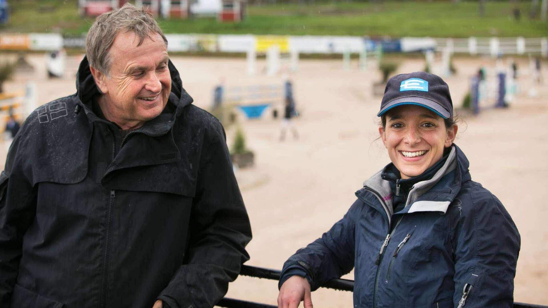 Tomas Wilhelmsson och Sophie Wilhelmsson på Equality Line står bakom jätteprojektet Wermland Equestrian Games på Hammarö. Nu är den stjärnspäckade tävlingen i fara.