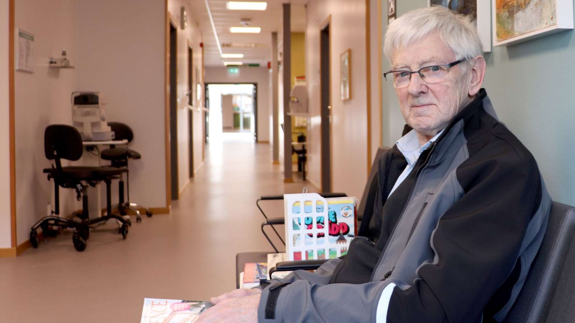Alf Källstrand från Mariestad tycker att det är bedrövligt att hudmottagningen riskerar att stänga ned.