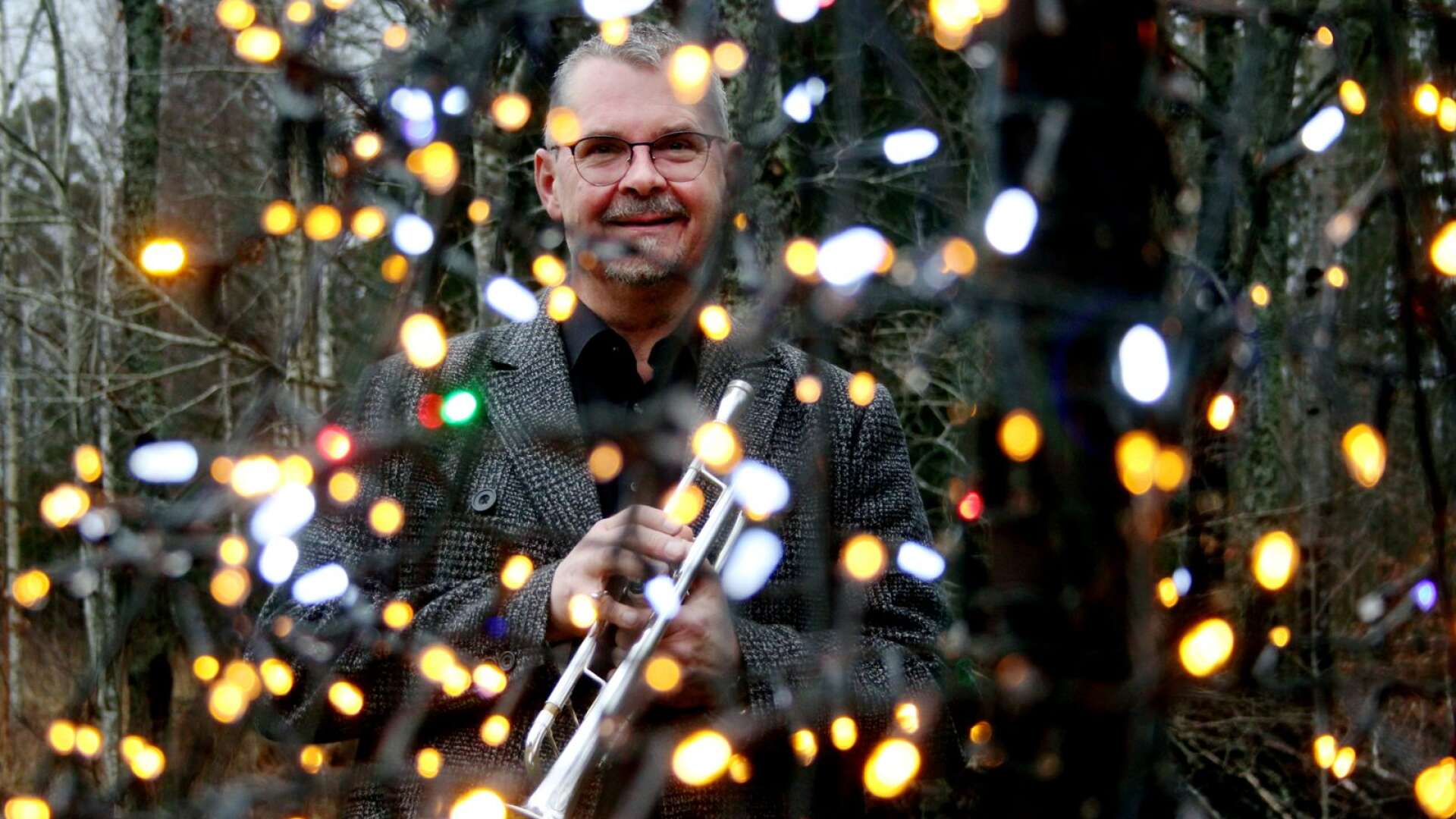 Rustan Christensson är trumpetare och har spelat på julnattsmässor och julottor i många år. I år får han för första gången på väldigt länge en ledig jul - men han hade hellre jobbat.