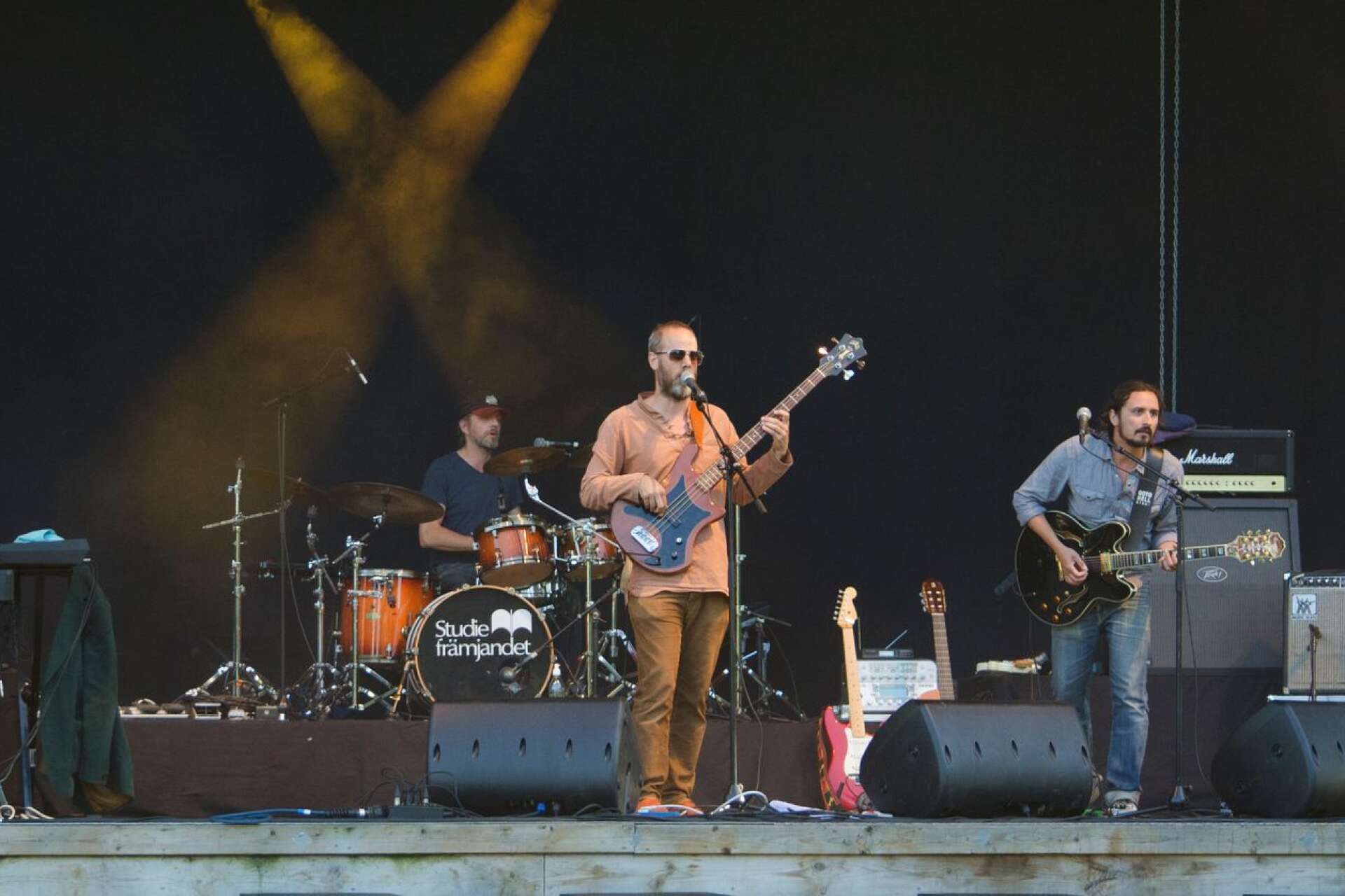 Bandet Oglin från Stockholm återvänder till festivalen för tredje gången. 