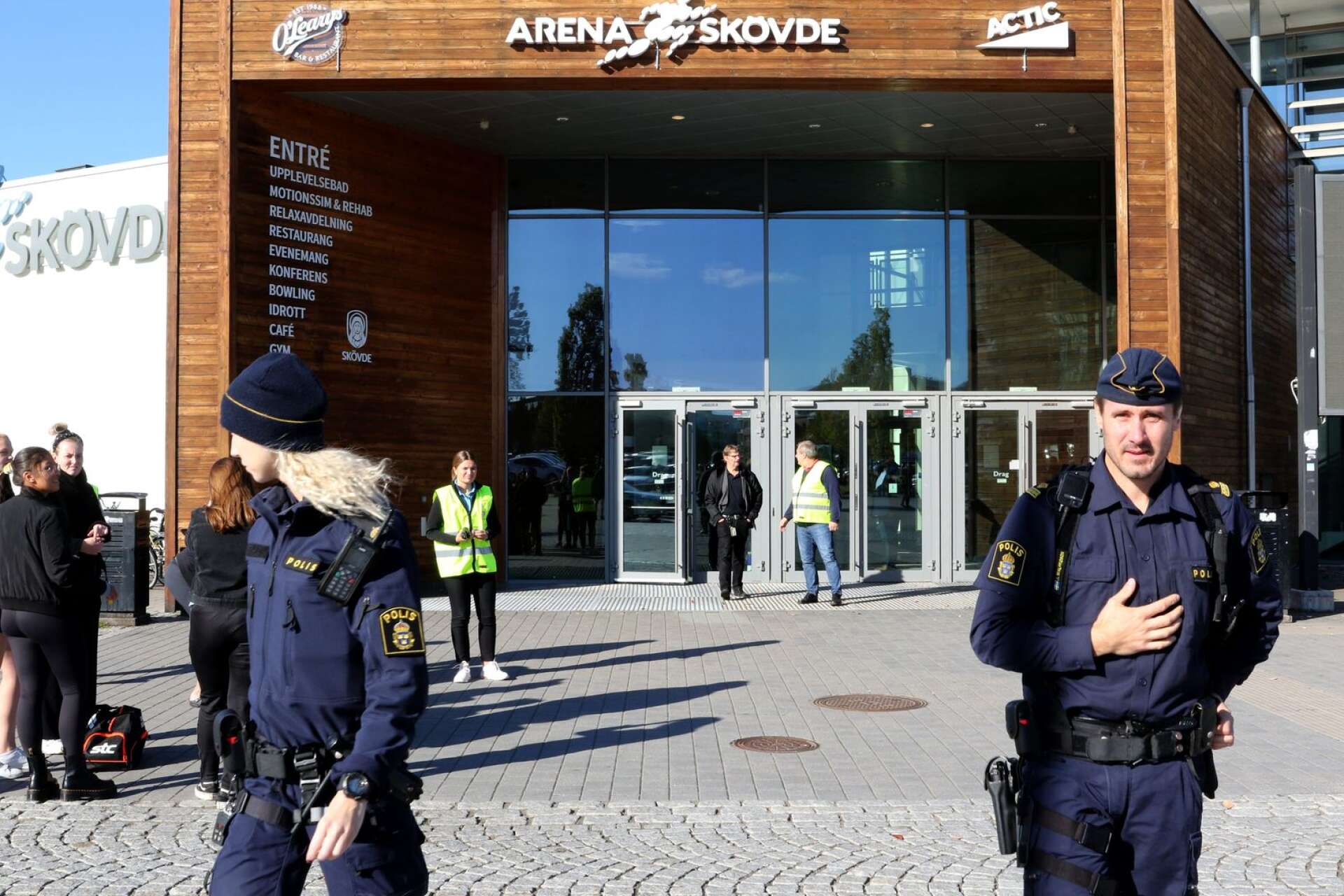 Bombhotet mot Arena Skövde har nu resulterat i ett skadeståndsanspråk från kommunens sida.