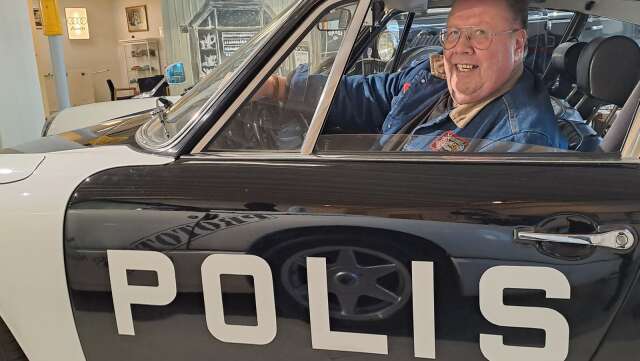 Övertalningarna för att få låna polisens Porsche till Arvika Fordonsmuseum pågick  länge. Till sist kunde Dan Lööf lägga vantarna på bäst bevarade Porsche 911 T från 1970.