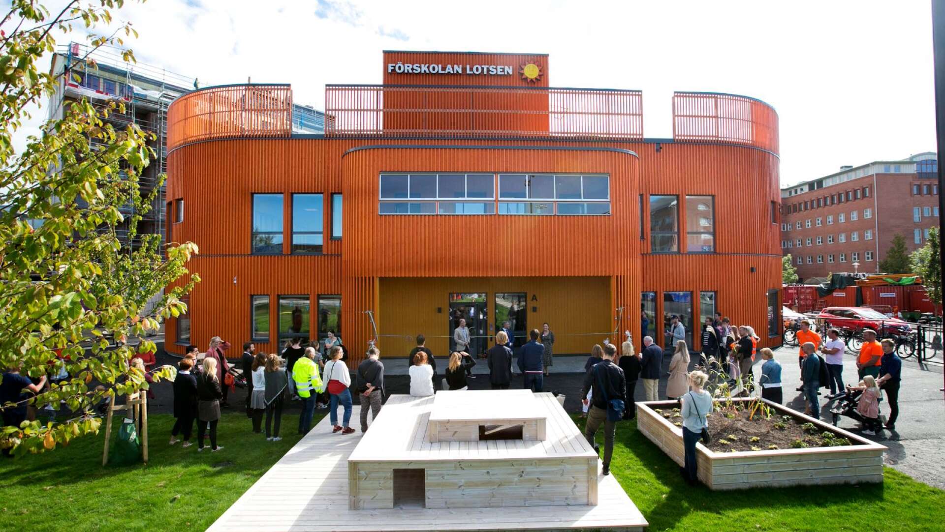 Den nya förskolan Lotsen i Karlstad är ett annat exempel på att trä kommer allt mer som material i större byggnader. 